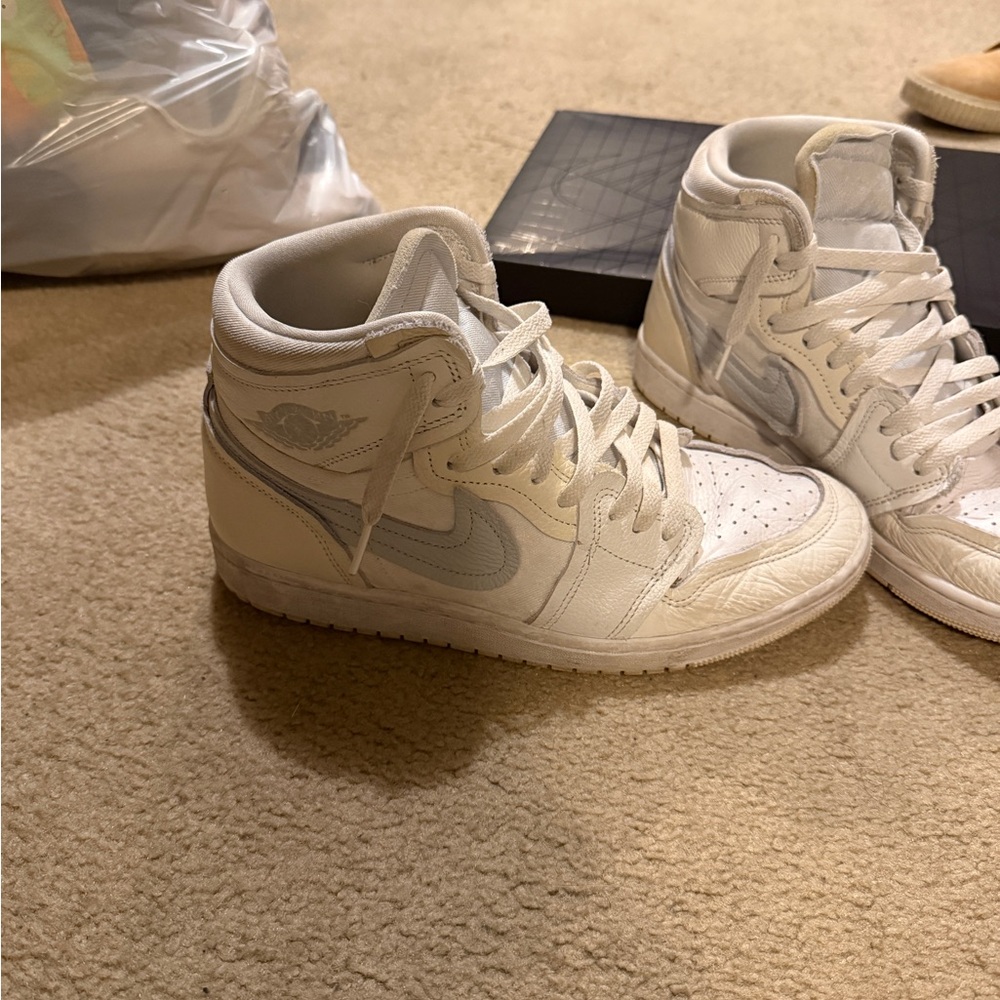 Air Jordan 1 mm Women's White and Gray High-Top Sneakers